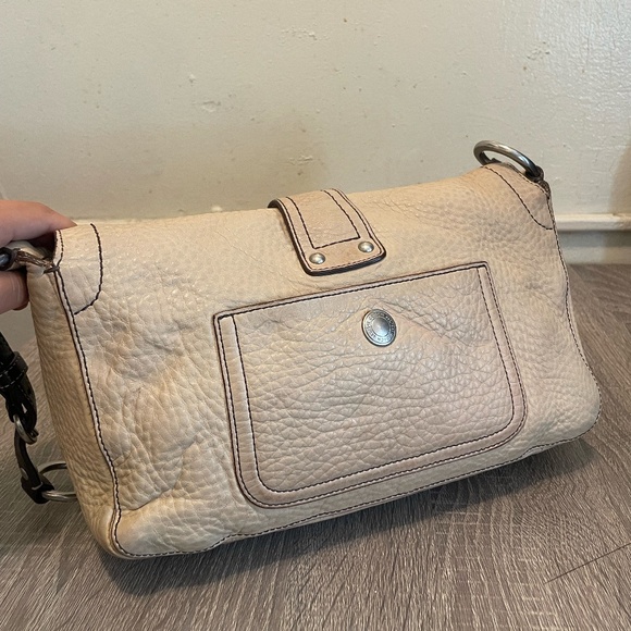 Coach Chelsea Shoulder Bag - Picture 7 of 10